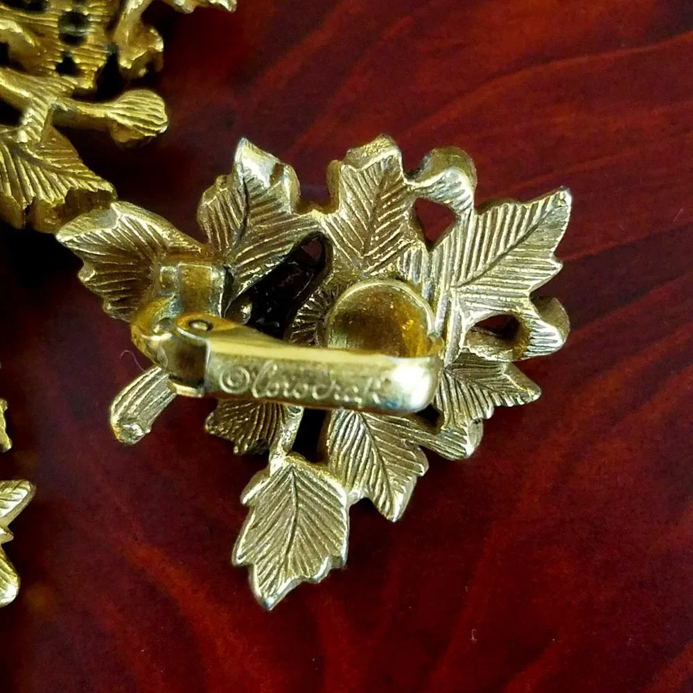 RARE 1940's Corocraft Coro Rhinestone Grapes Vine Antique Pin Brooch & Earrings